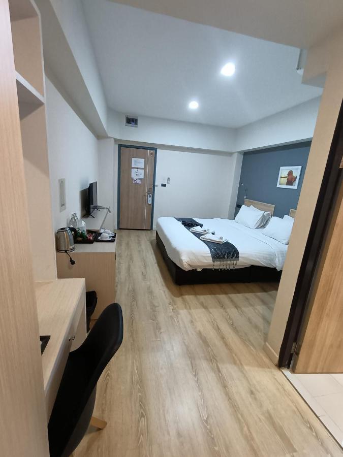 Tisa Hotel Udonthani Экстерьер фото