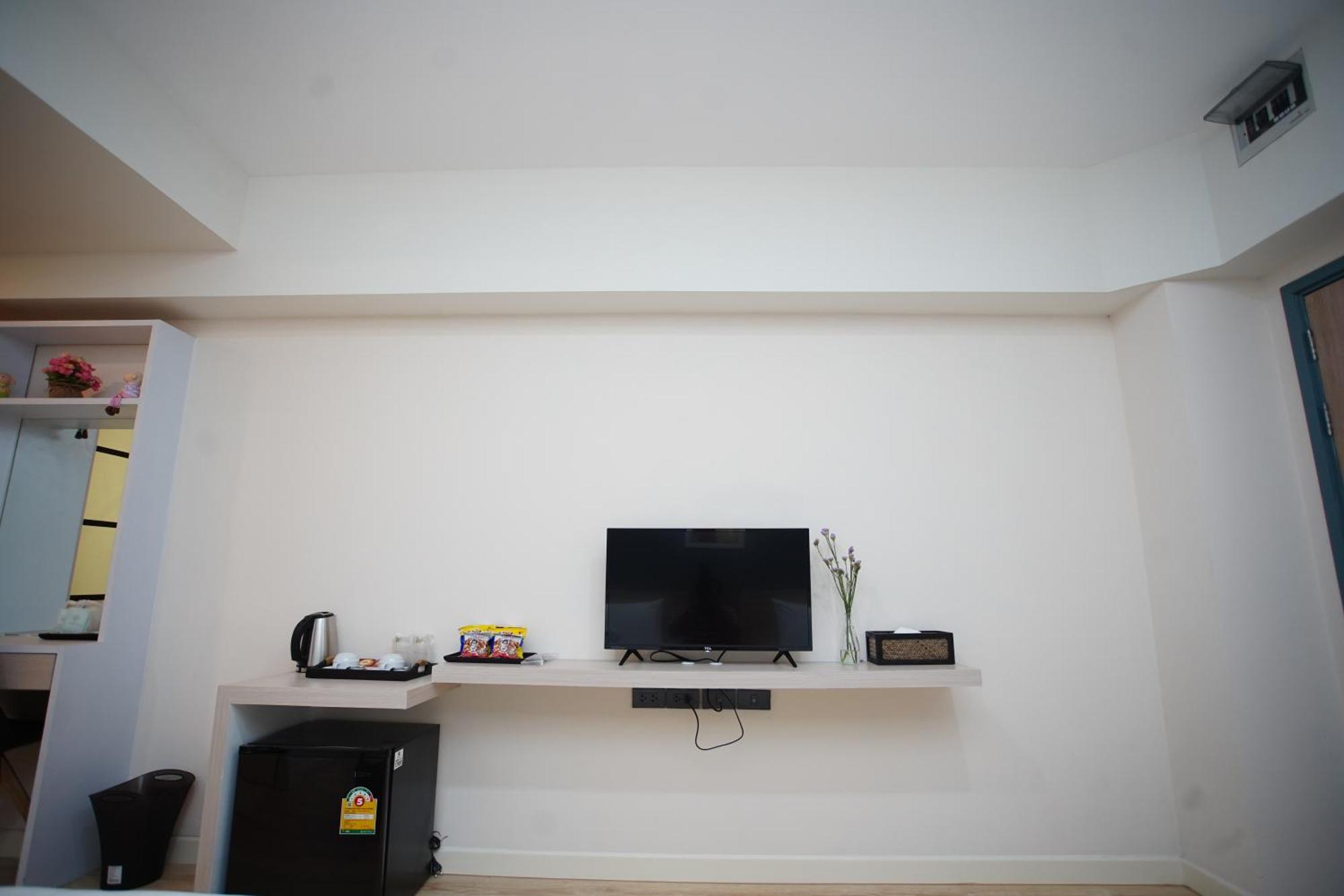 Tisa Hotel Udonthani Экстерьер фото