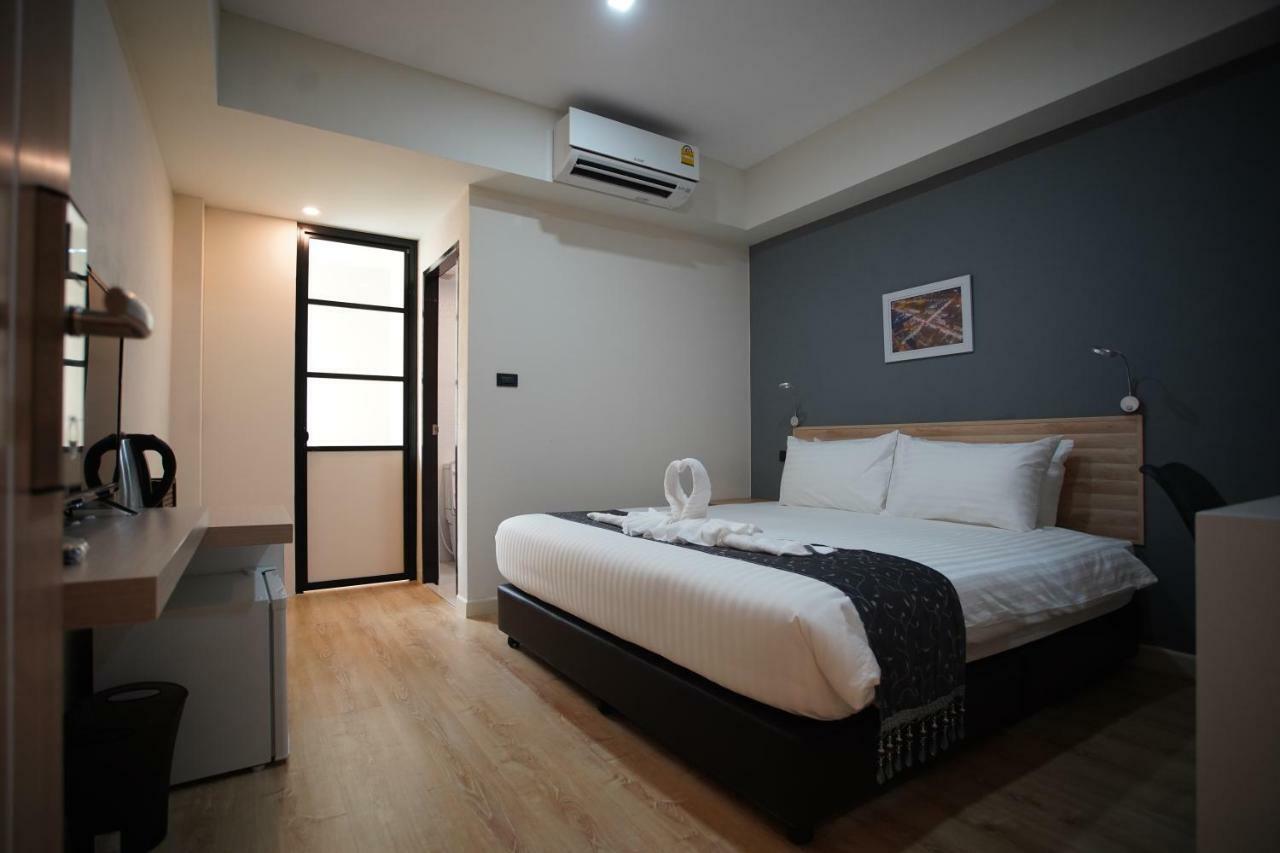 Tisa Hotel Udonthani Экстерьер фото